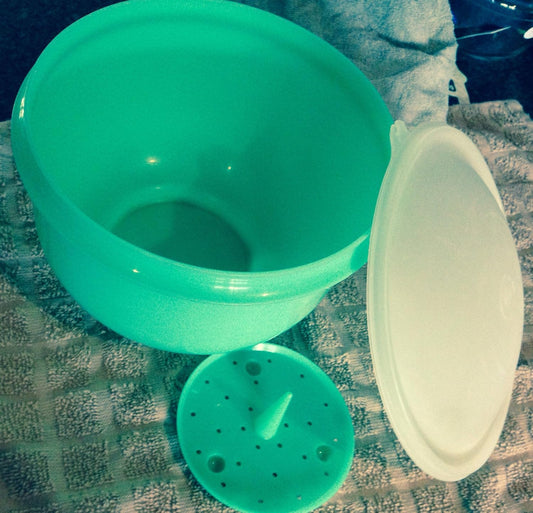 Vintage Jadite Green 3-Piece Crisp-It Lettuce Keeper