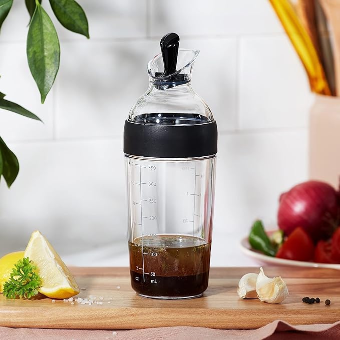 Good Grips Salad Dressing Shaker - 1.5 Cup