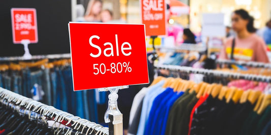 Clear Sign Clips for Merchandise Display, Plastic Retail Double Sided Sign Holder Clips, Acrylic Price Tag Sign Holders on Clothing Rack, Rotatable Pop Clamps for Sale Retail Display