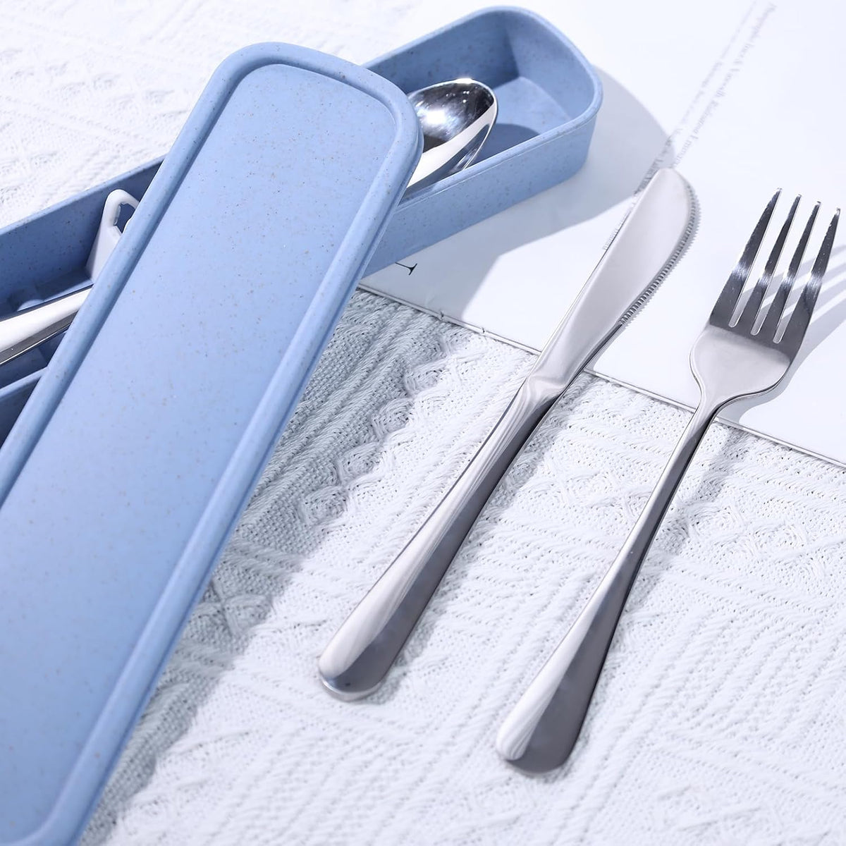 Travel Utensils with Case, 4PCS Stainless Steel Portable Cutlery Set, Built-in Card Slot Design for Fixing Tableware, Easy-Open Lid, Lunch Box for Camping Work School, Dishwasher Safe, Beige