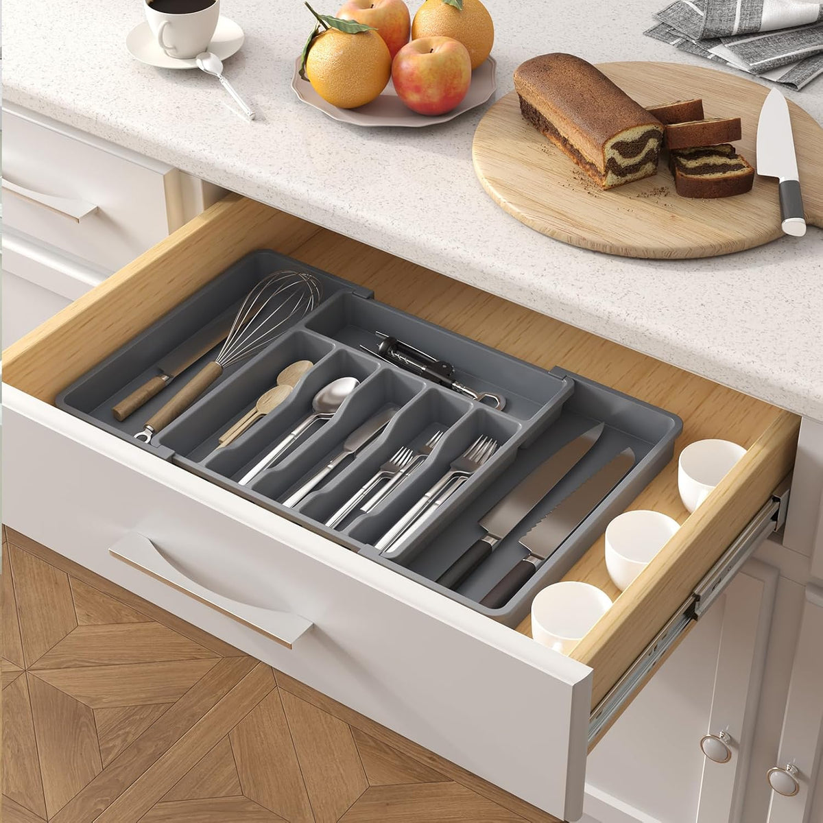 Silverware Organizer for Drawer, Expandable Utensil Tray
