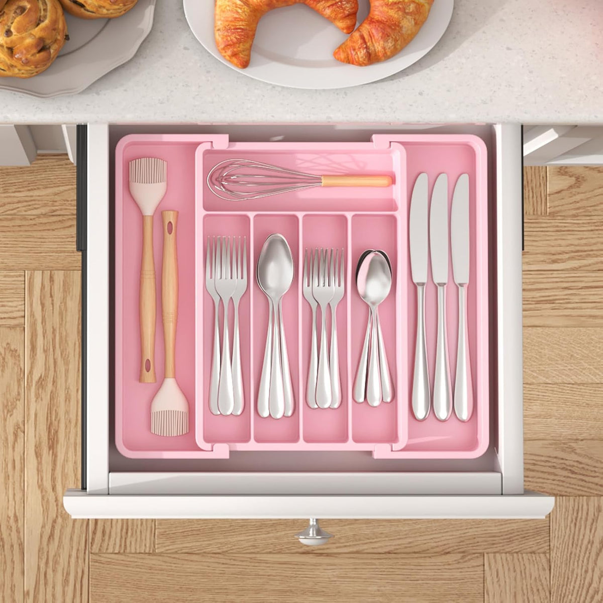 Silverware Organizer for Drawer, Expandable Utensil Tray