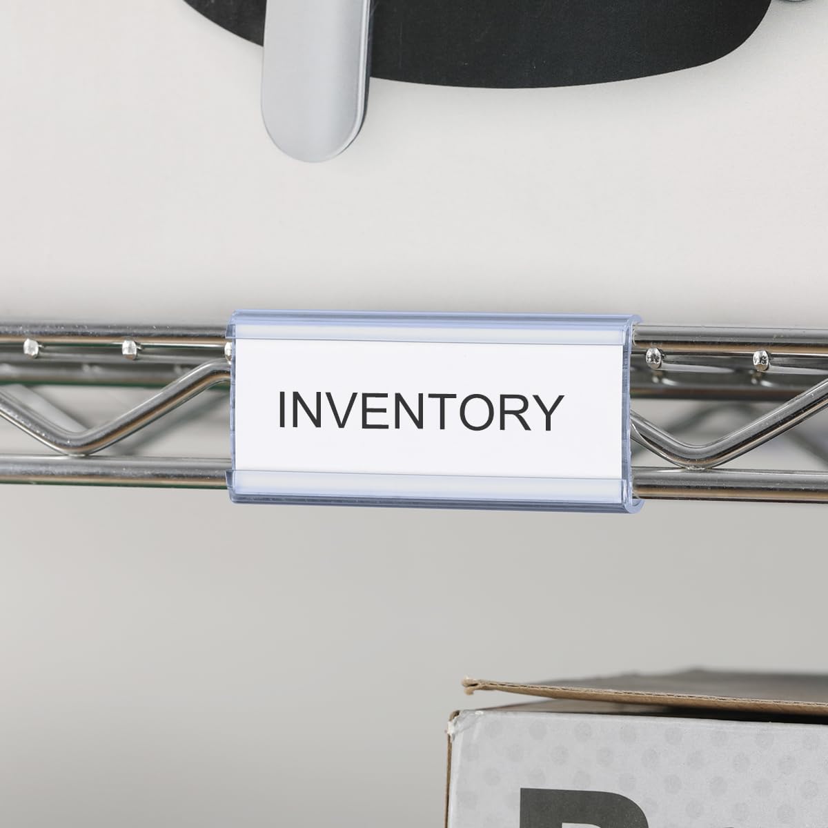 100Pcs Wire Shelf Label Holders with 100Pcs Label Paper Inserts, Plastic Wire Rack Label Holder Compatible with Metro and Nexel 1-1/4in Shelves, Label Area 3in Lx1.25in H