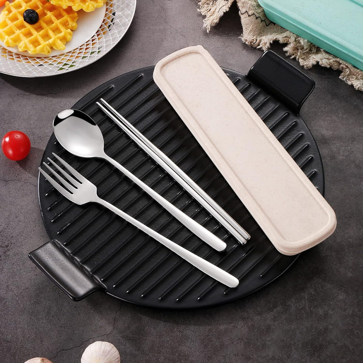 4-Piece Portable Travel Utensils Set with Case 18/8 Stainless Steel Flatware Set Reusable Cutlery Set with Fork Spoon Knife Chopstick for Lunch Travel Camping School Work Picnic (Pink)