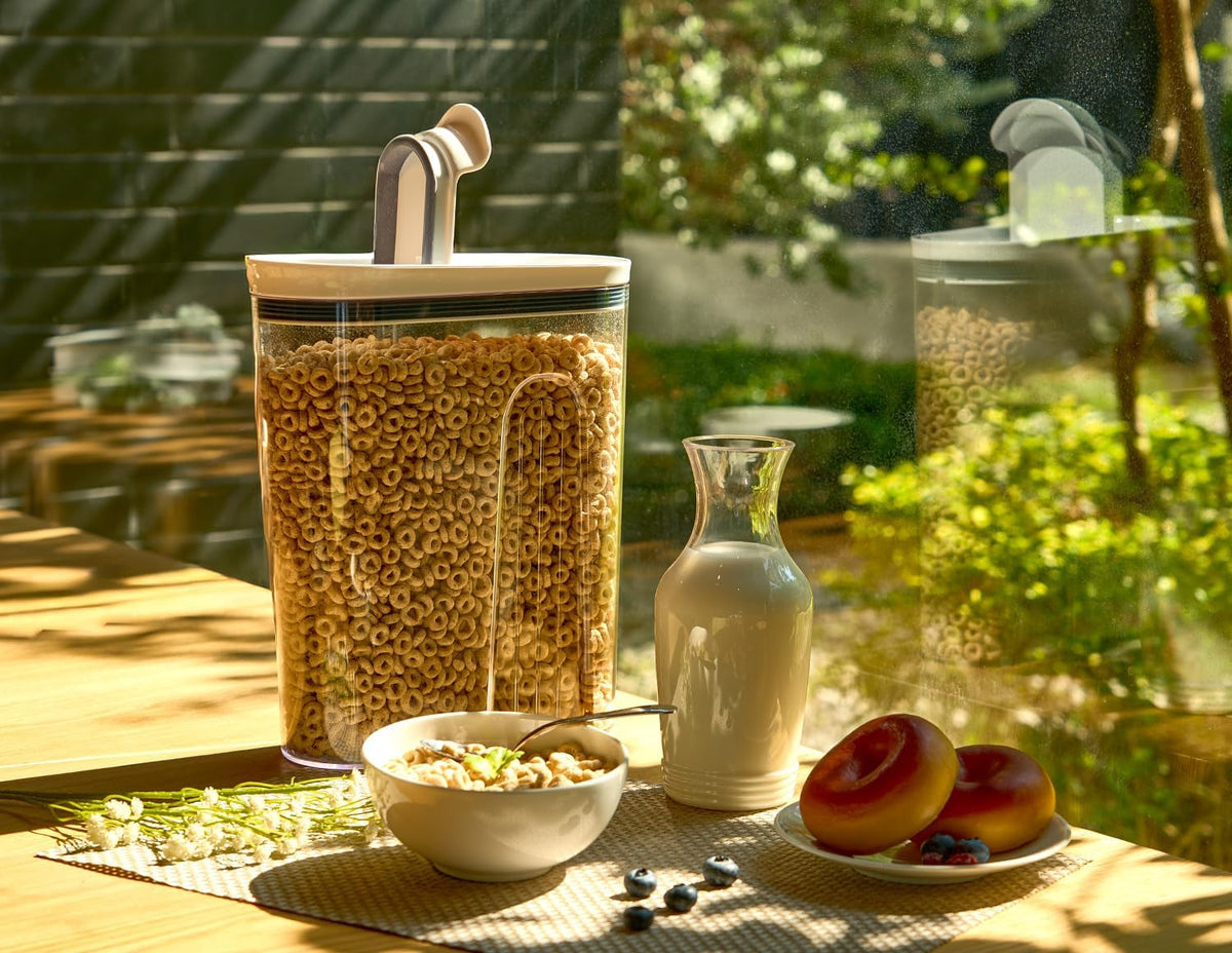 Felli Cereal Container Storage Airtight Holds 32 oz Family Size Breakfast Box with Flip Top Lid, Stackable Acrylic Dry Food Dispenser, Protein Granola Oats Grains, Crunch Keeper (Large 4.1Qt - 2pk)