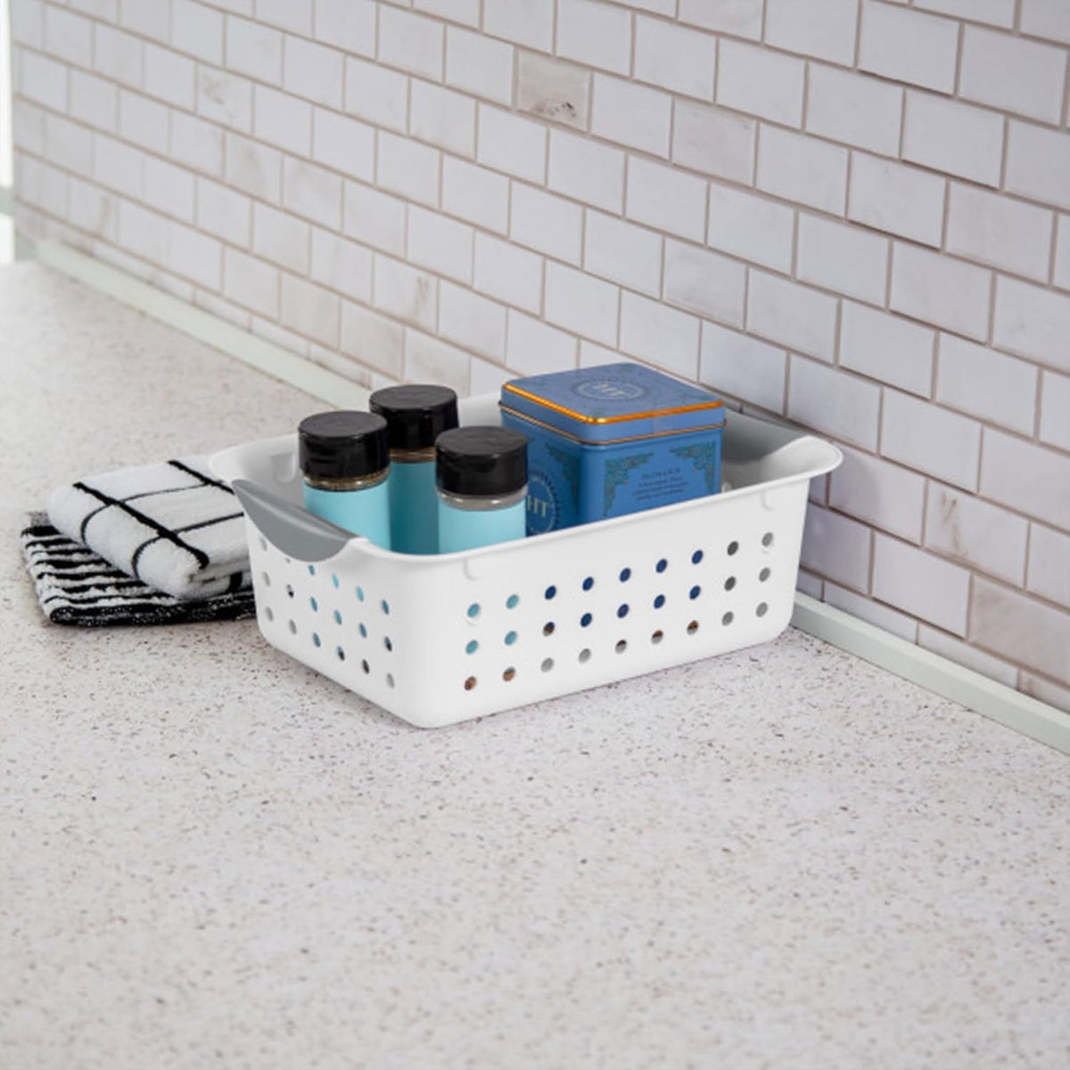 Sterilite 6-Pack Deep Ultra Basket, Open Top Plastic Storage Organizer, White - Classic Baskets for Organizing Countertops, Pantry Shelves, Kitchen Cabinets, Laundry Rooms or Home Offices