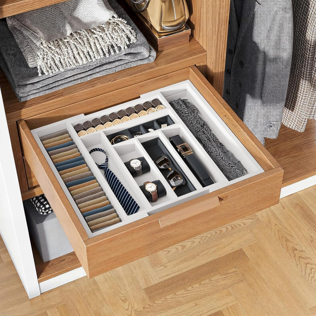 Bamboo Expandable Silverware Drawer Organizer, Adjustable Kitchen Utensil Tray for Forks, Spoons and Knives, Wood Storage Cutlery Holder for Bedroom and Living Room