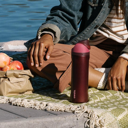 FreeSip Insulated Stainless Steel Water Bottle with Straw for Sports and Travel, BPA-Free, 32oz, Foggy Tide - Colors A