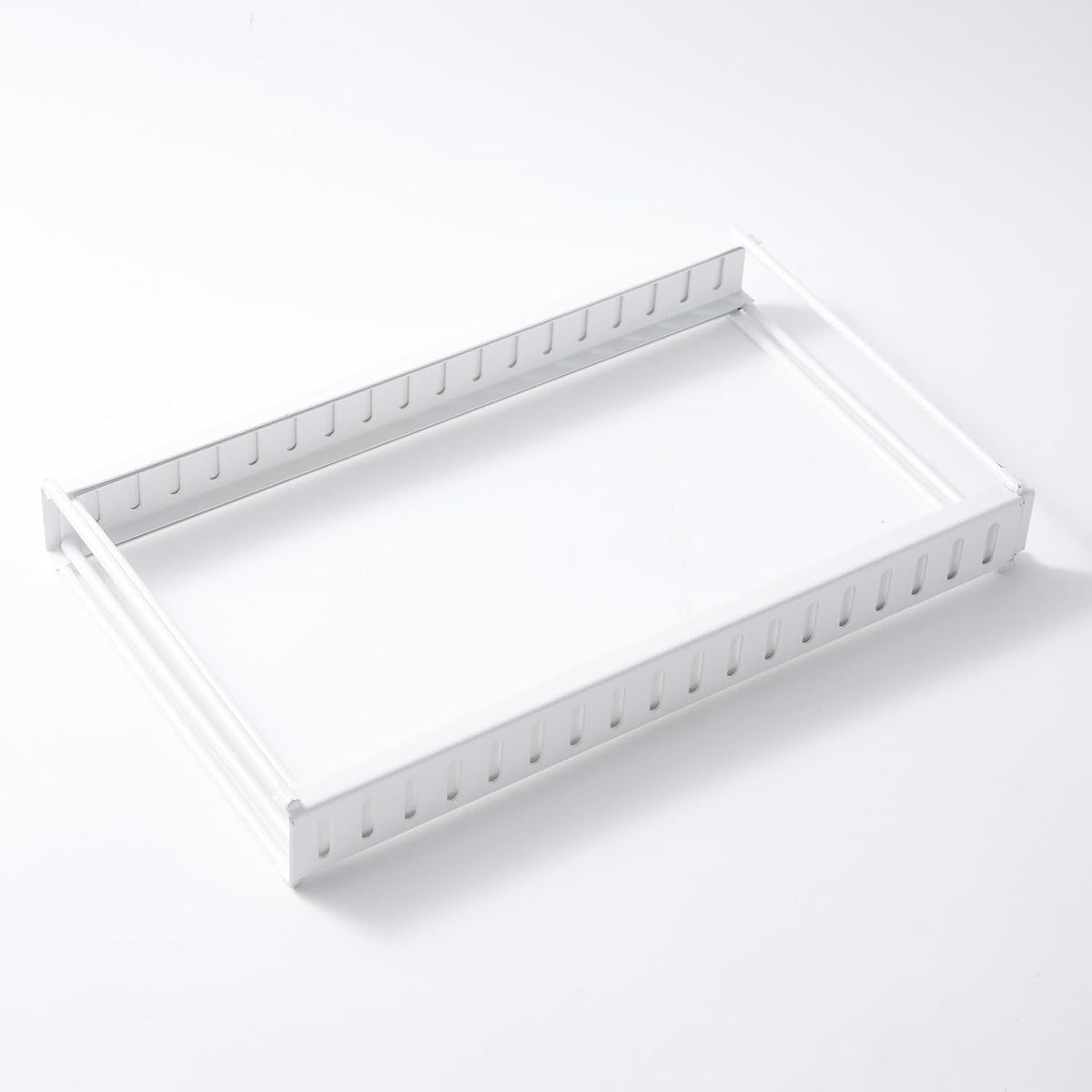 White Plate Stacker, Expandable 10-Slot Cabinet Organizer
