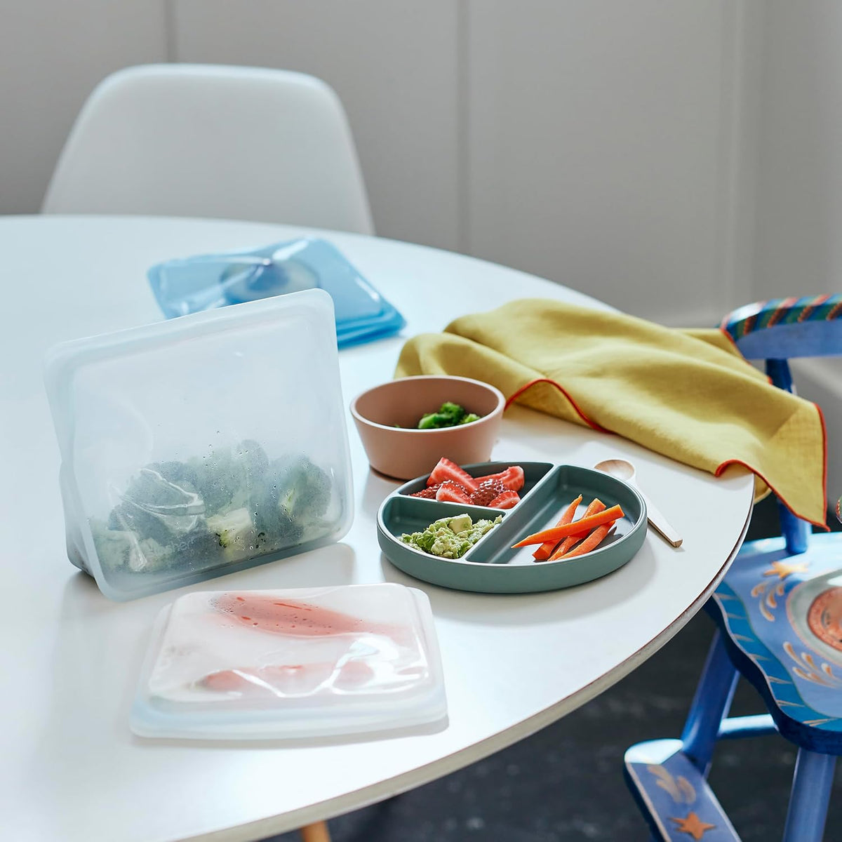Reusable Silicone Food Storage Bag, Stand-Up Mid, Clear, 56 oz