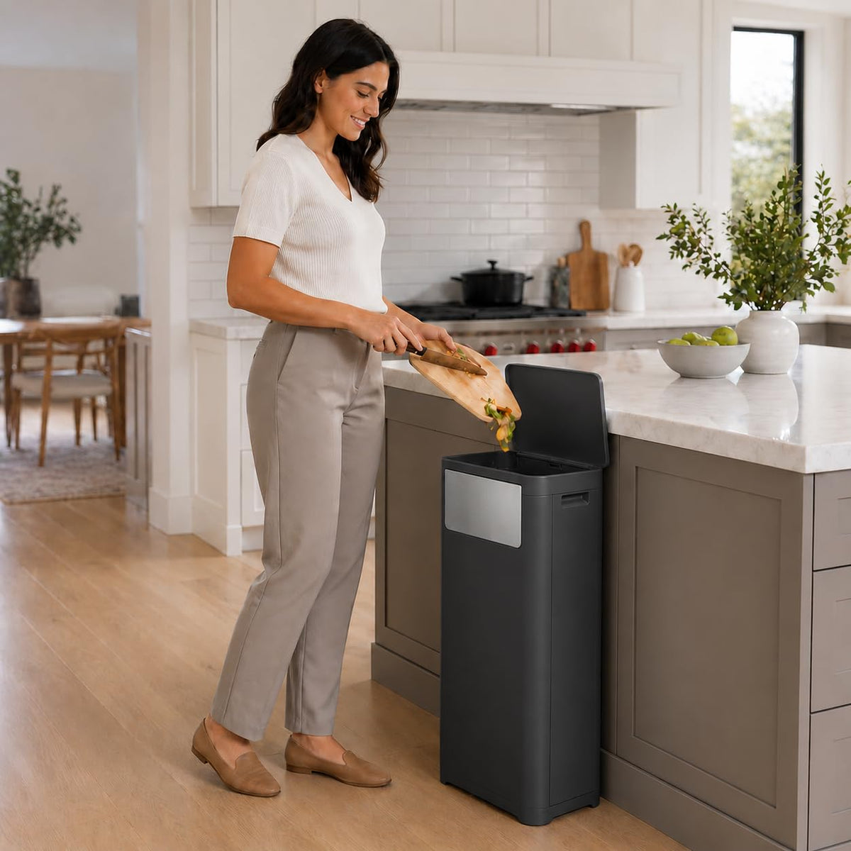 Bathroom Tall Skinny Trash Can with Lid, Balck, 6gallon