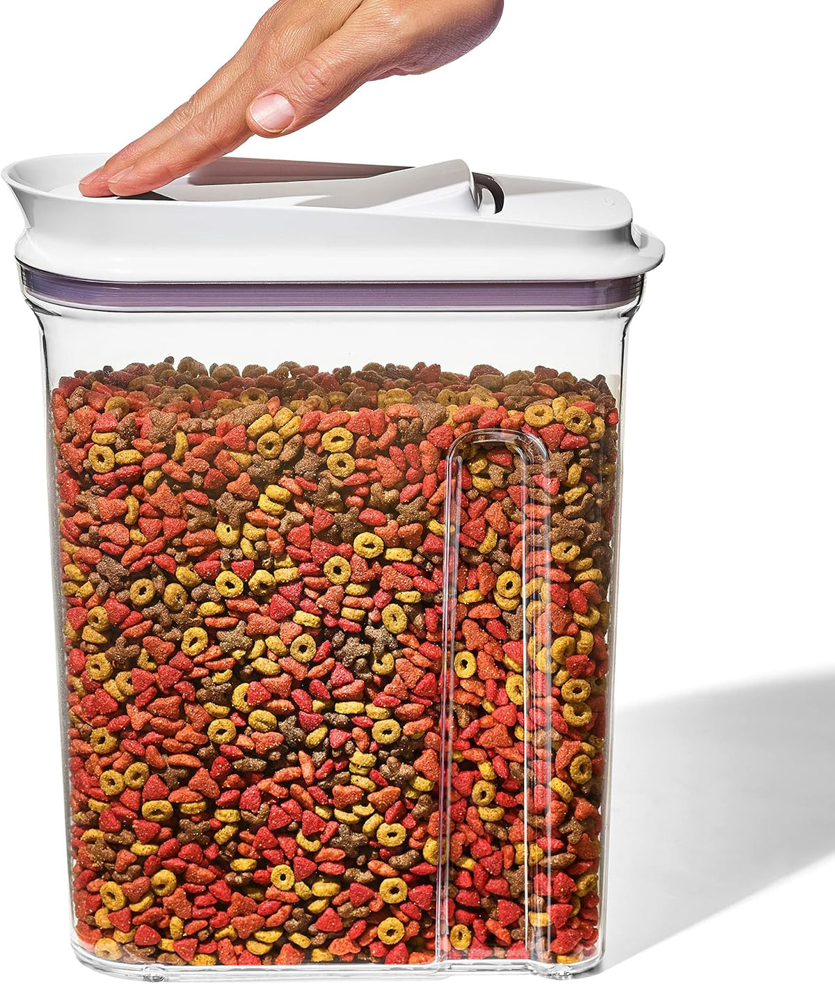 Good Grips Pet POP Container – 6.0 Qt/5.7 L with Half Scoop, Ideal for up to 6.5lbs of Dog Food or 4.5lbs of Cat Food, Airtight Dog and Cat Food Storage Container, BPA Free, Clear