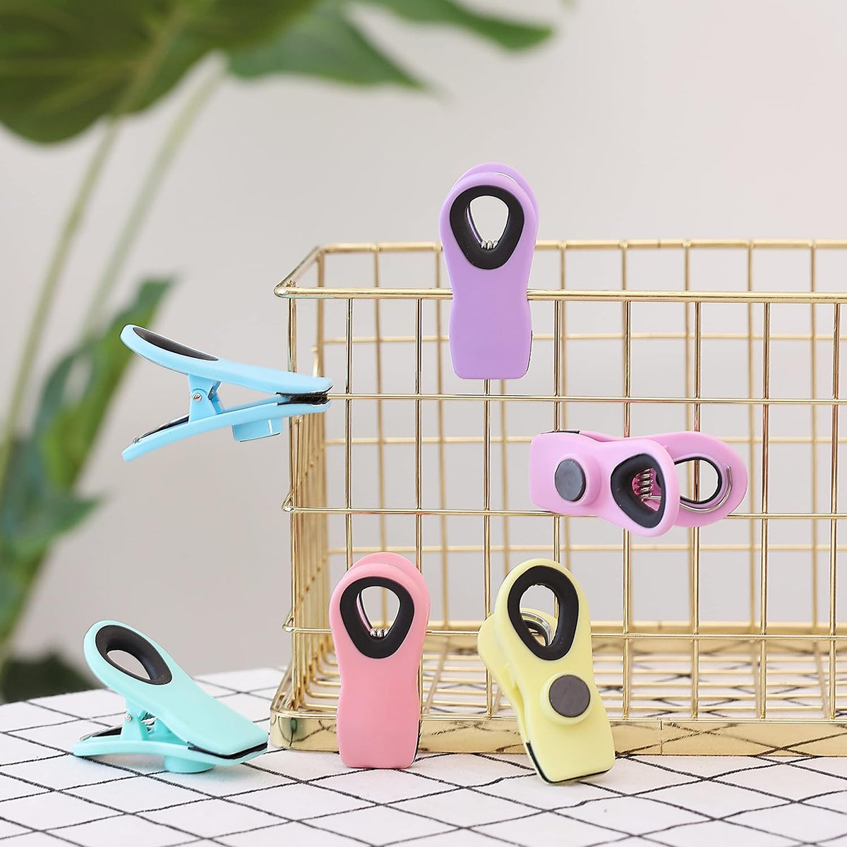 Magnetic Chip Clips, Airtight Seal