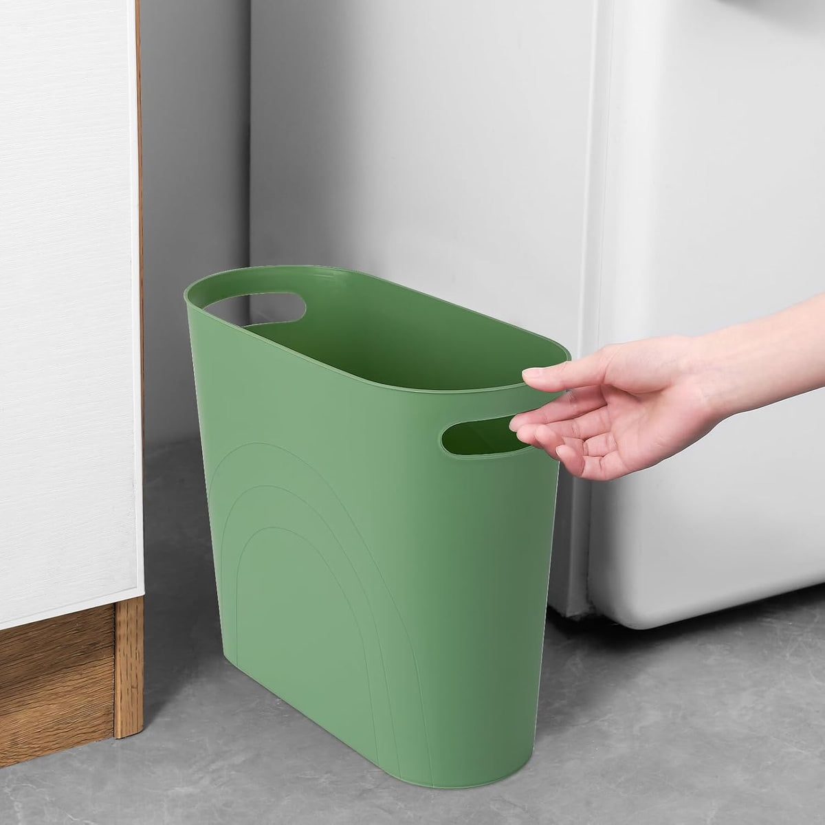 Small Trash Can, 3.5 Gallon Slim Garbage Can Plastic Waste Basket with Handles Container Bin for Narrow Spaces Bathroom, Bedroom, Kitchen, Office at Home, Black