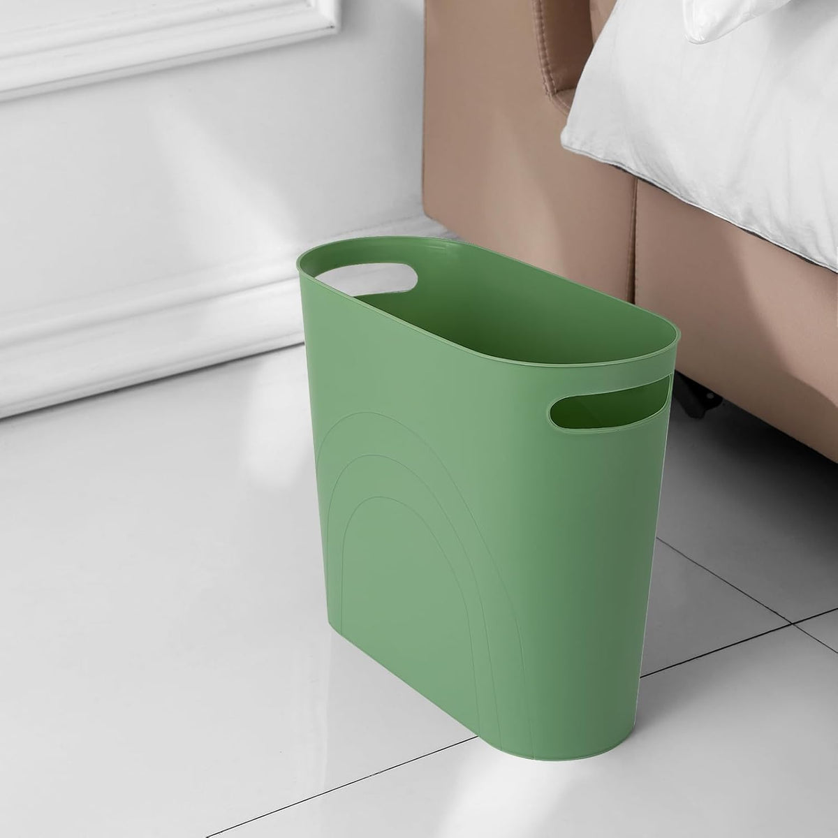 Small Trash Can, 3.5 Gallon Slim Garbage Can Plastic Waste Basket with Handles Container Bin for Narrow Spaces Bathroom, Bedroom, Kitchen, Office at Home, Black