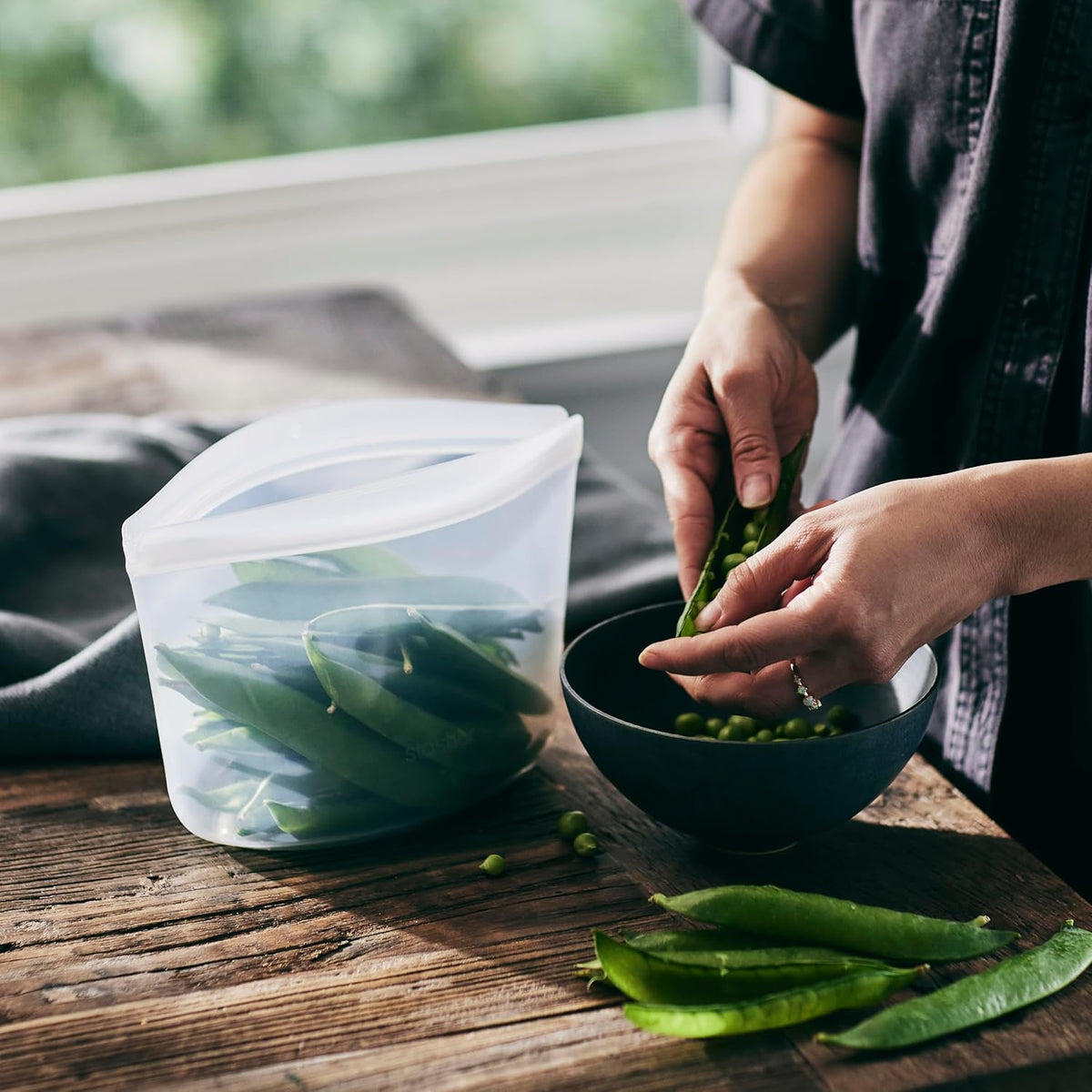 Premium Reusable Silicone Food Storage Bags, Clear