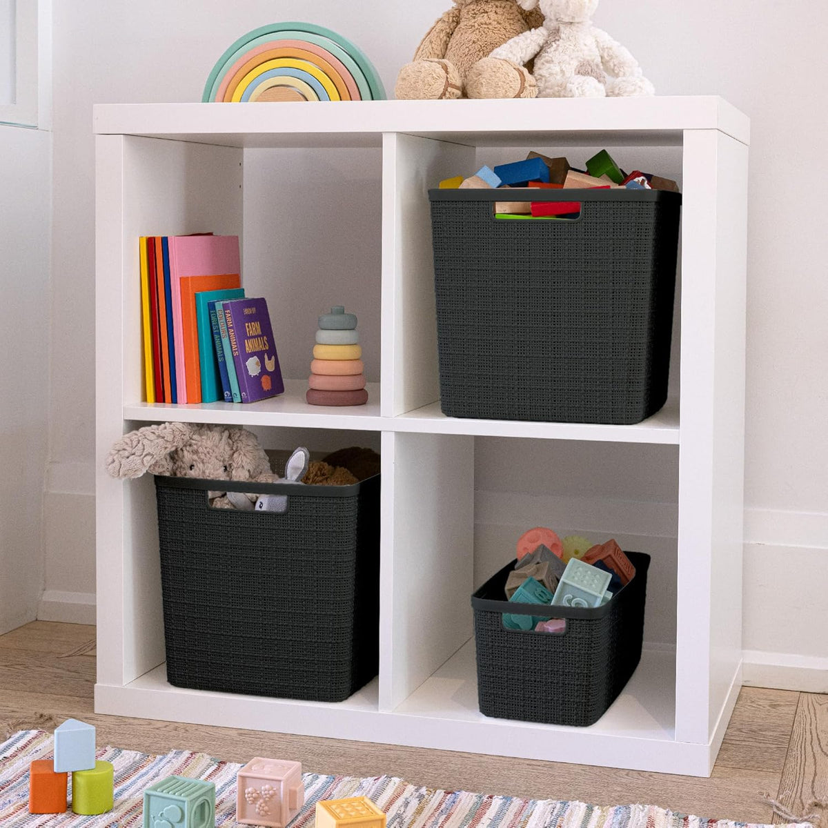 Curver Set of 4 Large 20L Jute Decorative Plastic Organization and Storage Baskets - Perfect Bins for Home Office, Closet Shelves, Kitchen Pantry and All Bedroom Essentials, White