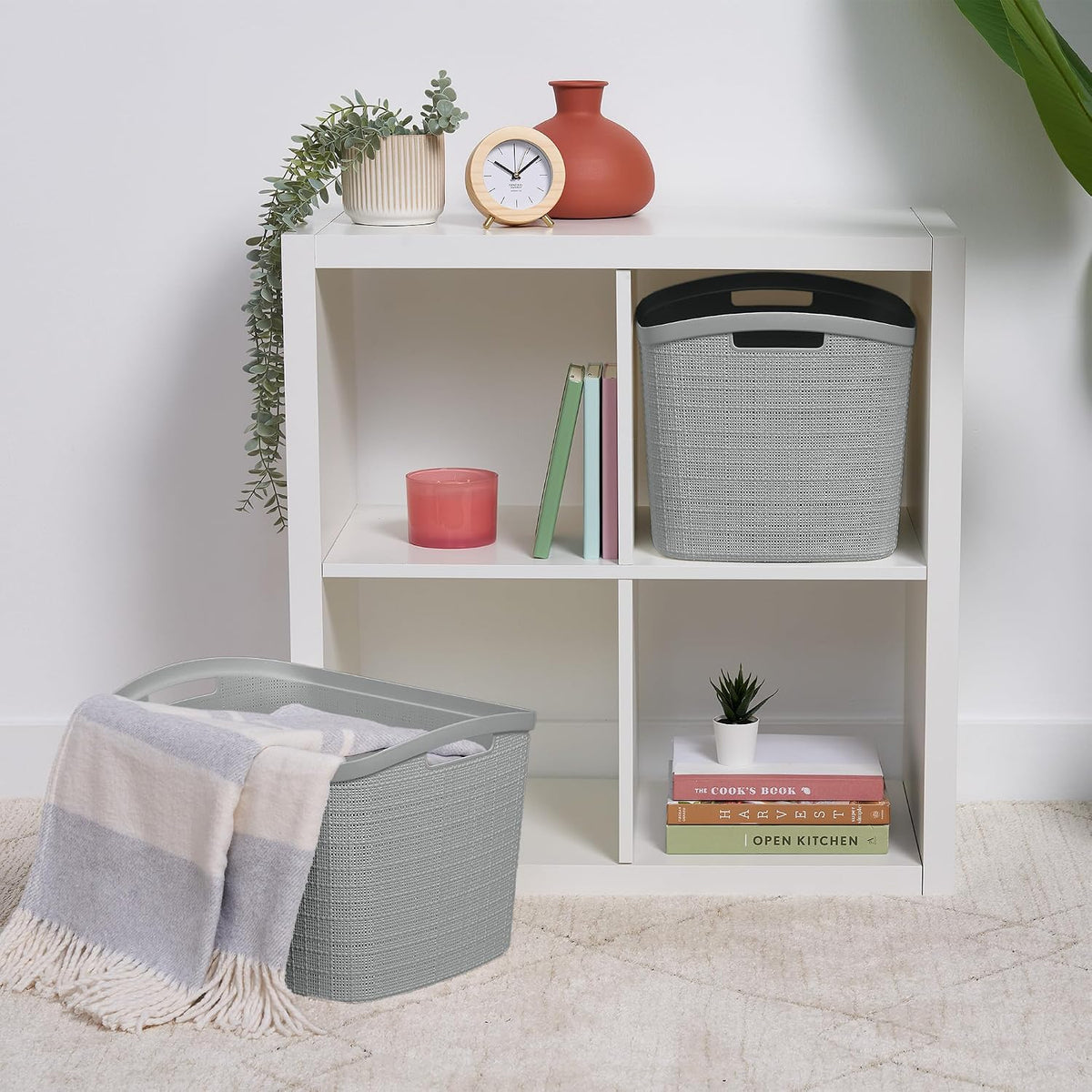 Curver Set of 4 Large 20L Jute Decorative Plastic Organization and Storage Baskets - Perfect Bins for Home Office, Closet Shelves, Kitchen Pantry and All Bedroom Essentials, White