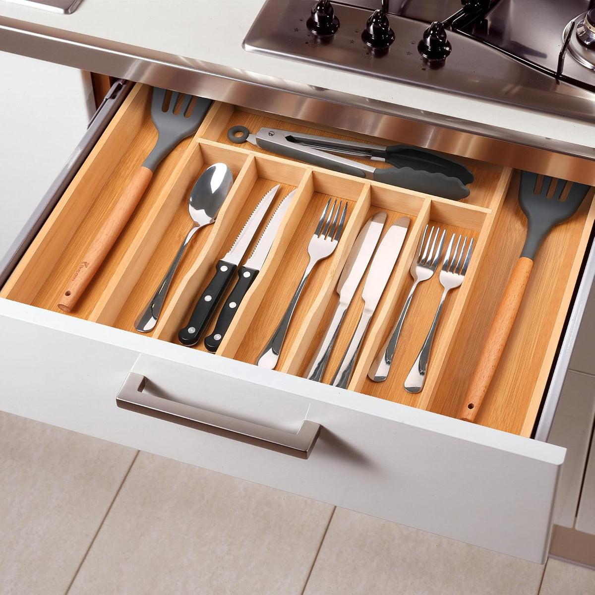 Expandable Bamboo Kitchen Drawer Organizer for Cutlery and Utensils, Adjustable Bamboo Wood Cutlery Tray in Drawer for Flatware and Silverware in Kitchen, (Natural)